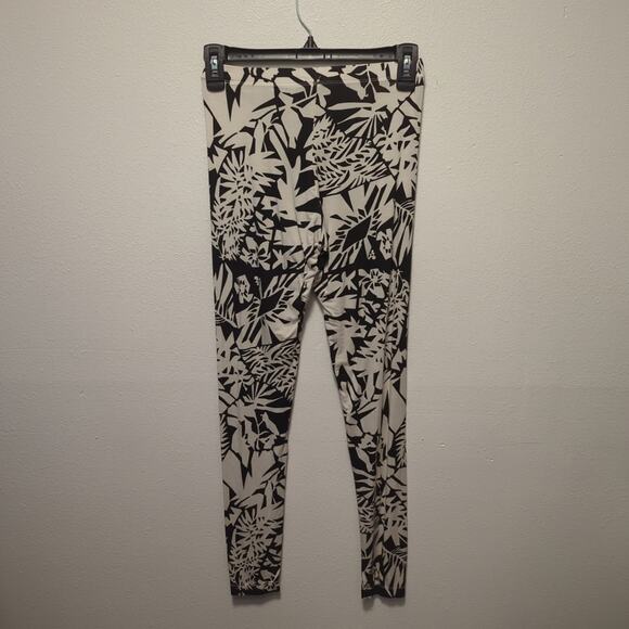 NWT Bryn Walker Oasis Floral Basic Jersey Crop Pull On Leggings Sz XXS - Picture 6 of 6